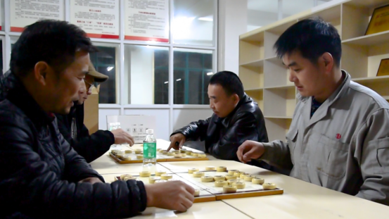 運(yùn)動(dòng)無限、健康相伴  耀銀山鋁業(yè)第十五屆職工冬季運(yùn)動(dòng)會(huì)730.png